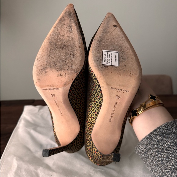 Manolo Blahnik Metallic Fabric Pumps - Picture 7 of 7
